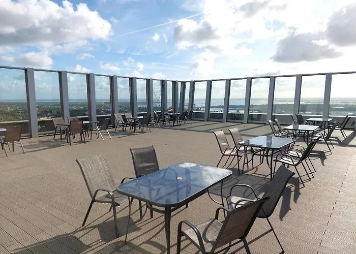 Luksusowy Z Widokiem, Basenem I Sauna Hanza Tower 19th Floor Apartamento