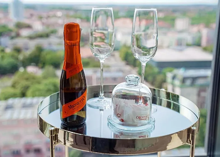 Апартаменты Luksusowy Z Widokiem, Basenem I Sauna Hanza Tower 19th Floor